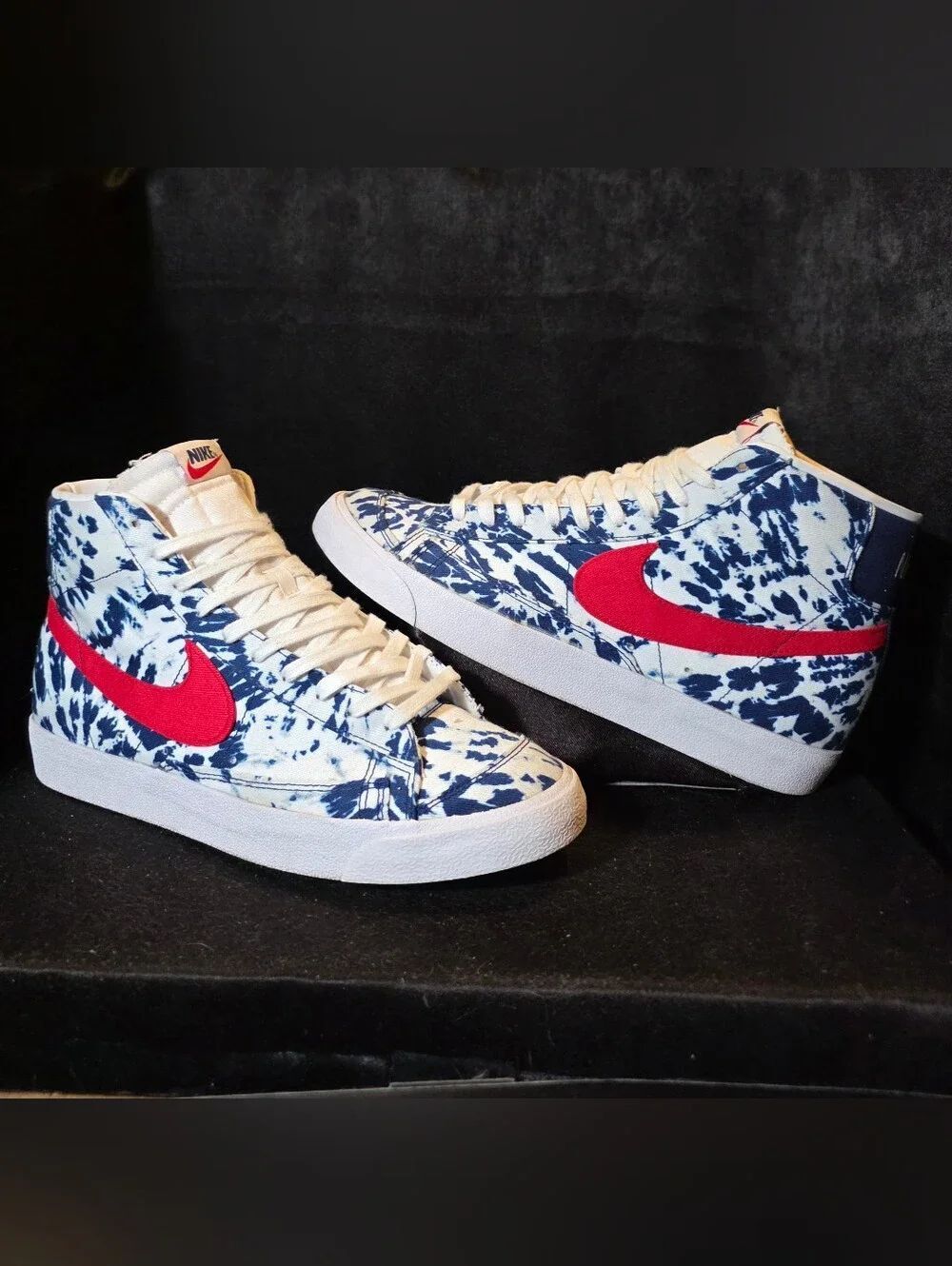 Nike Men’s White & Blue Tie-Dye High-Top Sneakers with Red Swoosh Size 12